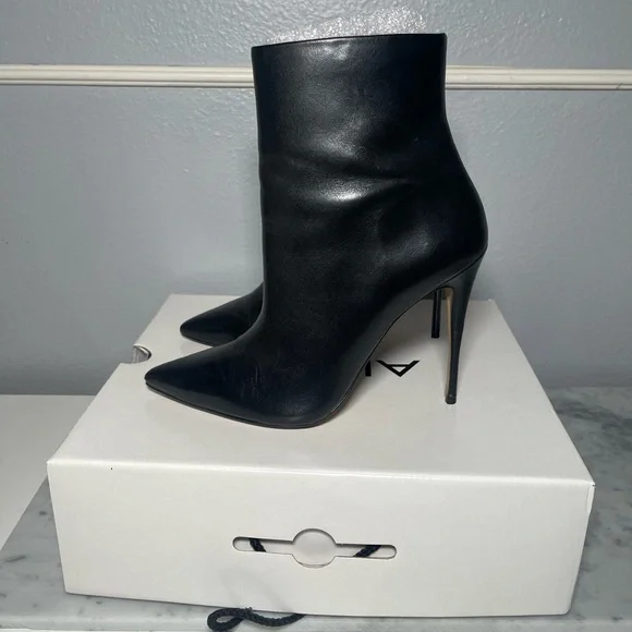 ALDO Sleek Black Ankle Booties - Picture 2 of 5